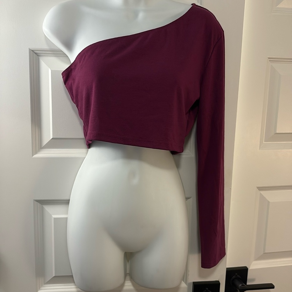 SHEIN maroon single Sleeve Top